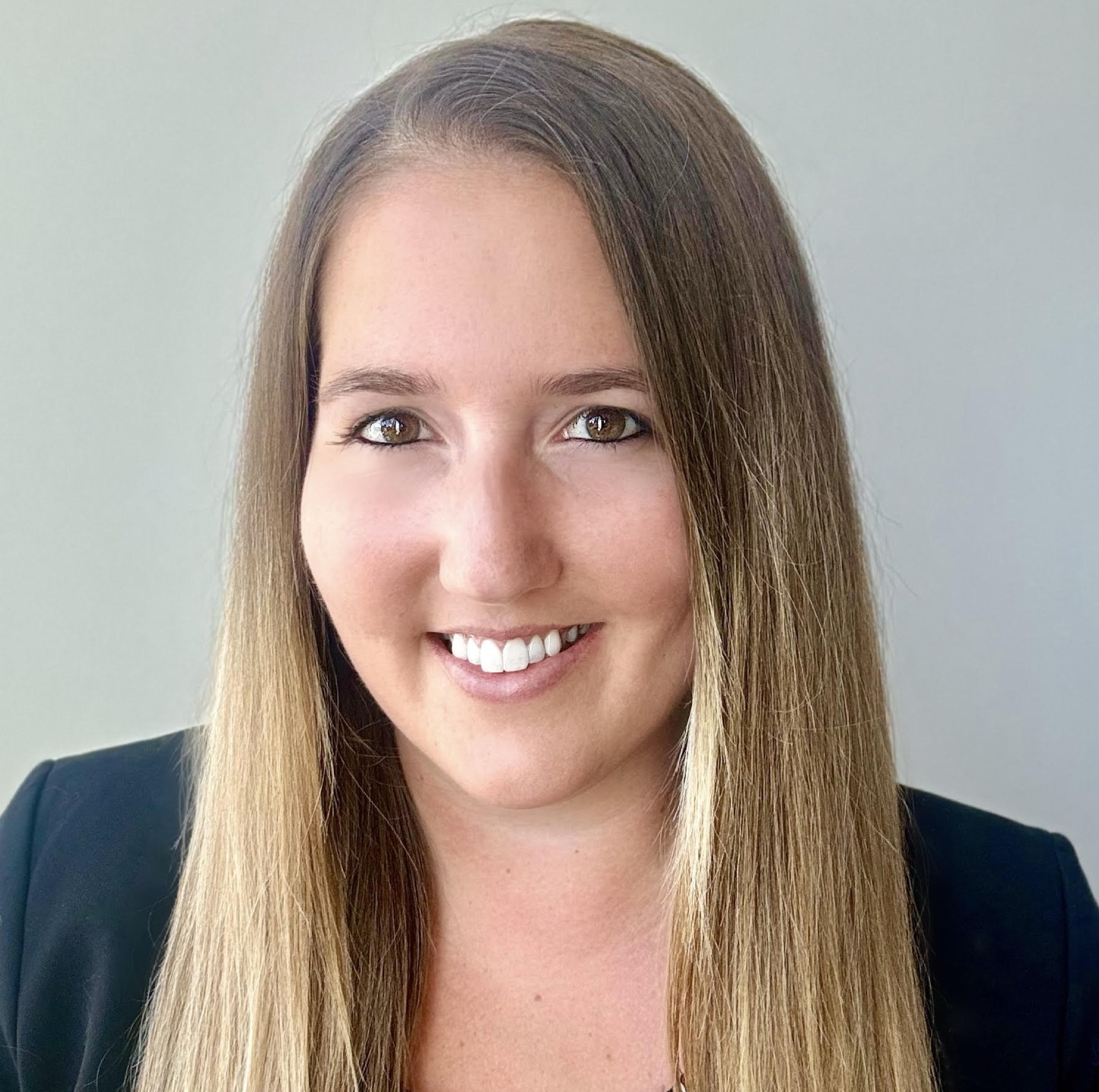 Dr. Hannah Groff