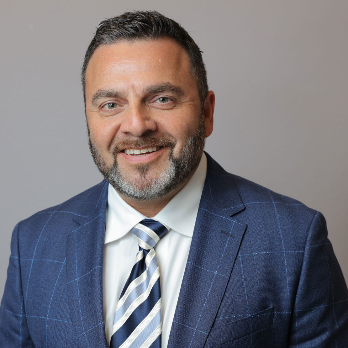 headshot of Vladimir Alexander, M.D.